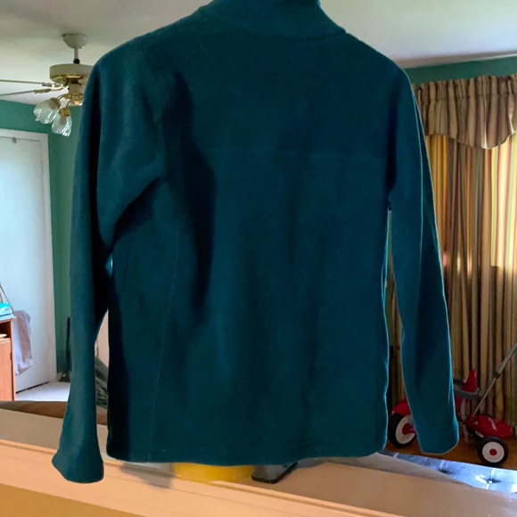 Women’s size SP Cabela’s fleece jacket - Picture 3 of 3